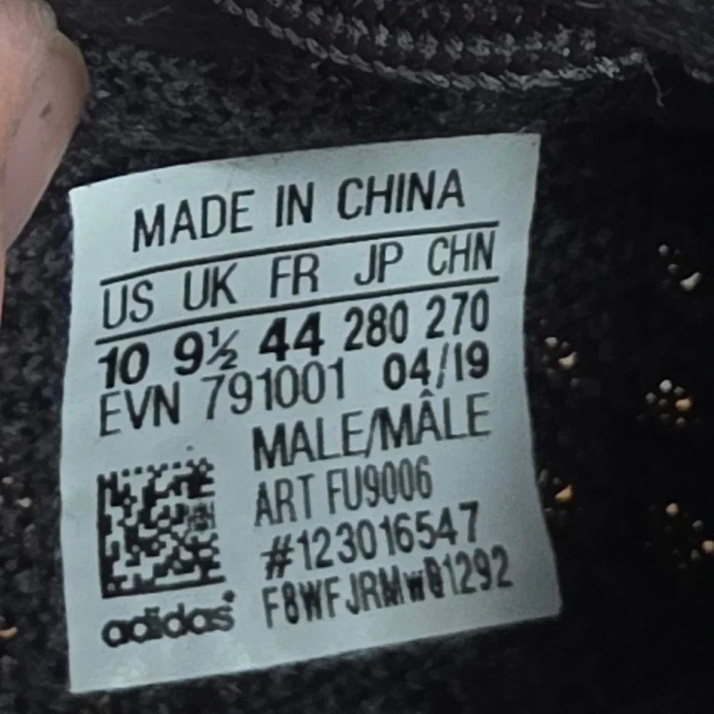 Adidas Yeezy Boost 350 V2 Black Non-Reflective FU9006 Mens Sneakers Size 10